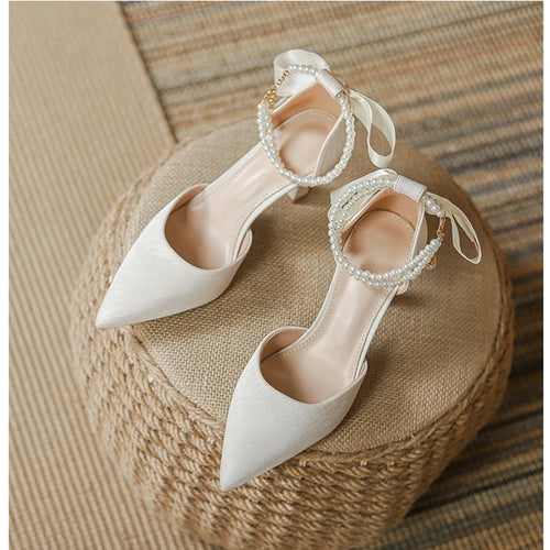 2025 New Wedding Heels Women Luxury Brand Design String Bead Pearls High Heels Ladies Sexy Elegant Pointed Toe White Black Pumps